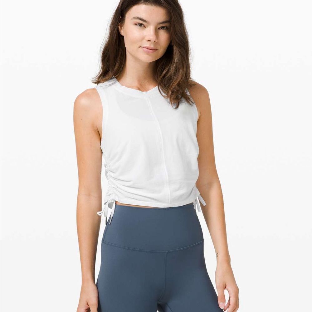 Lululemon Cinch it Up Tank Top White Size 6 Sleeveless Shirt